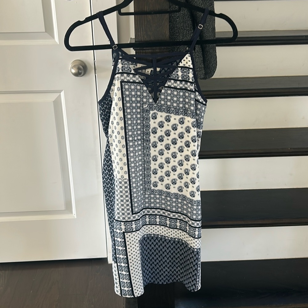 Patterned blue and white dress
